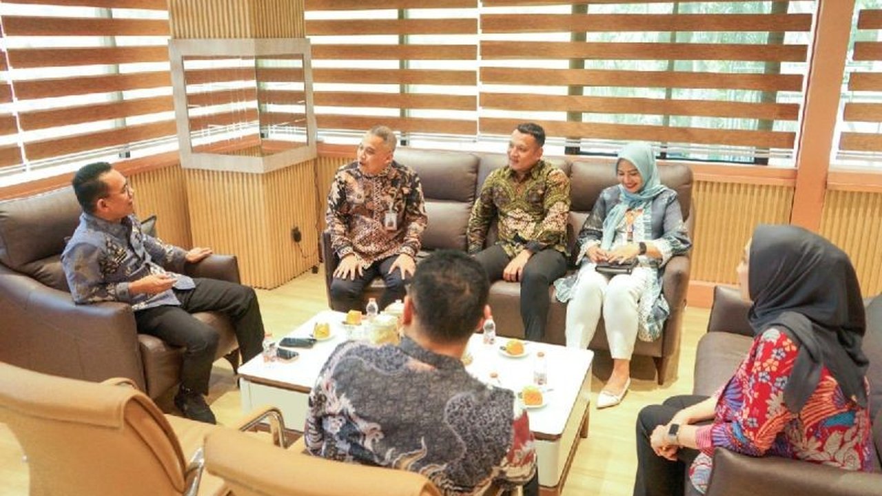 Pemerintah Kota Medan serius mengoptimalkan penerimaan dari sektor Pajak Hotel dan Restoran guna mendongkrak Pendapatan Asli Daerah. Simak strategi penguatan pengawasan dan sinergi lintas instansi yang dilakukan.