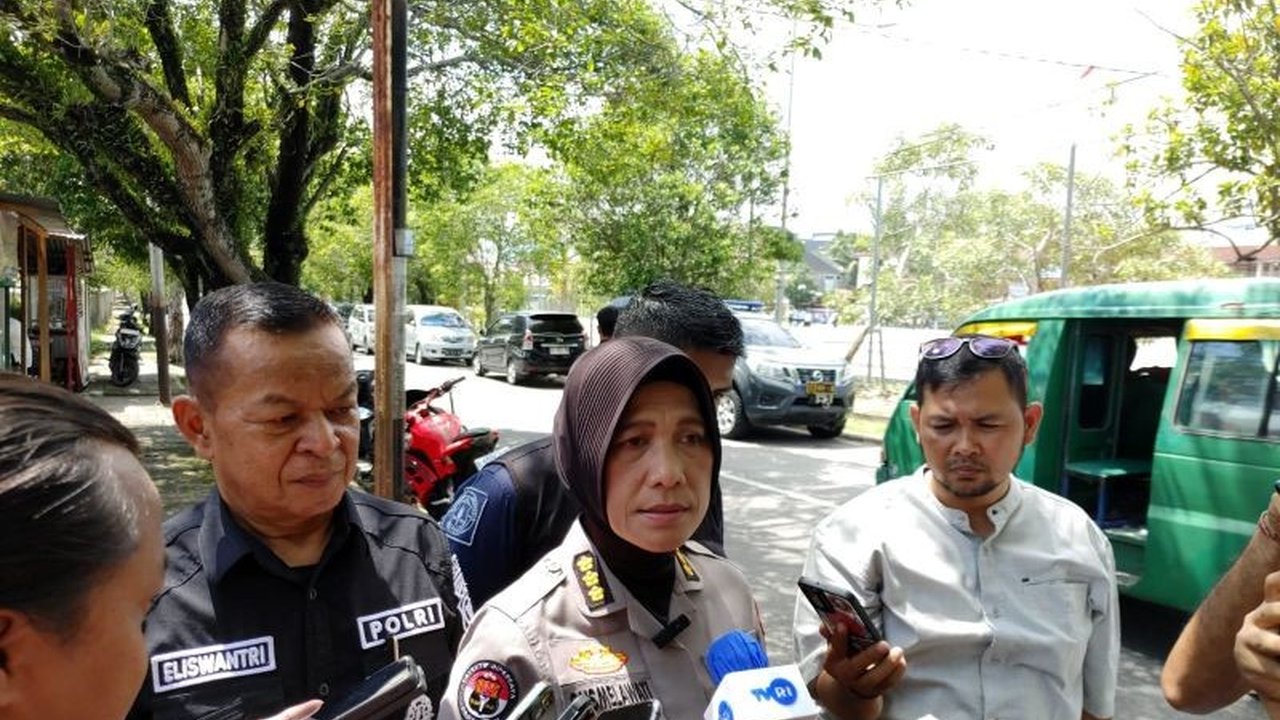 Polda Sumbar telah memulai proses penyelidikan atas laporan dugaan kelalaian medis di RSUP M Djamil Padang terkait meninggalnya seorang bayi. Kasus ini sedang dalam penanganan serius oleh pihak berwenang.
