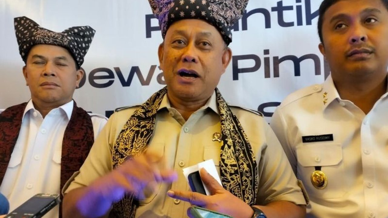 Badan Gizi Nasional (BGN) mengumumkan pengadaan Layanan Video Conference BGN senilai Rp5,7 miliar untuk mendukung koordinasi dan edukasi Program Makan Bergizi Gratis (MBG), memastikan keselarasan informasi di seluruh jenjang pelaksanaan program.
