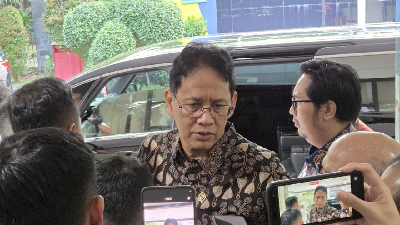 Menteri Keuangan Purbaya Yudhi Sadewa mengusulkan program insentif motor listrik yang akan bergulir mulai tahun ini (2026), menargetkan 6 juta unit secara bertahap untuk mendorong transisi energi bersih.