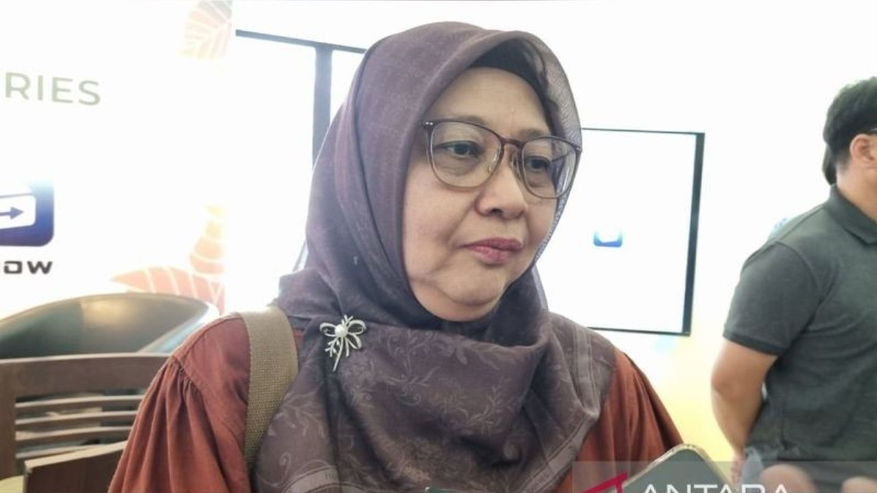 Kementerian Pemberdayaan Perempuan dan Perlindungan Anak (KemenPPPA) menyatakan UU PPRT akan mengangkat nilai ekonomi kerja perawatan, memberikan hak dan pelatihan layak bagi Pekerja Rumah Tangga.