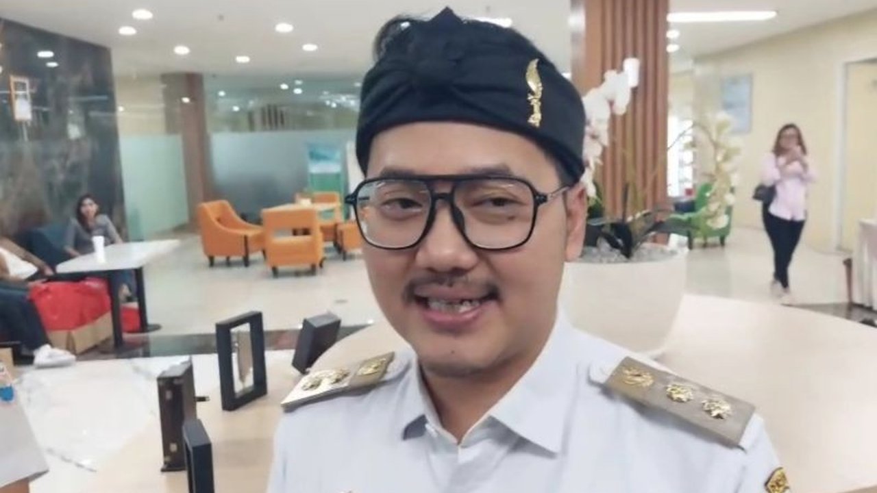 Pemerintah Kota Cimahi serius mengatasi kepadatan penduduk yang ekstrem dengan menyiapkan konsep hunian vertikal sebagai solusi penataan ruang. Ini adalah langkah strategis untuk masa depan Cimahi.