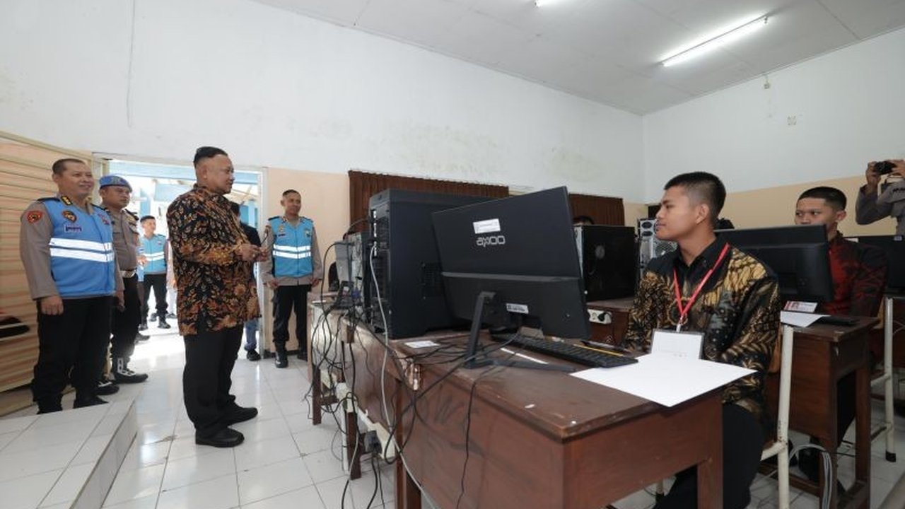 Kompolnas menekankan pentingnya transparansi rekrutmen Akpol di Polda Jatim untuk memastikan proses seleksi calon taruna berjalan akuntabel dan bebas kecurangan, menarik minat calon polisi berkualitas.