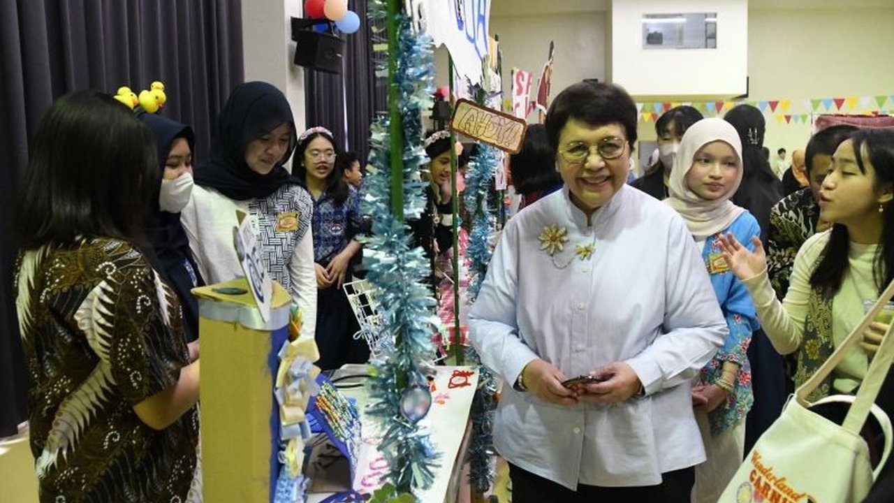 Duta Besar RI untuk Jepang Nurmala Kartini Sjahrir tegaskan Bunkasai SIT Tokyo cerminkan budaya bangsa, jadikan siswa duta penting dalam hubungan antarnegara.