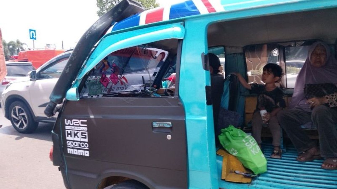 Menelisik upaya sopir angkot 