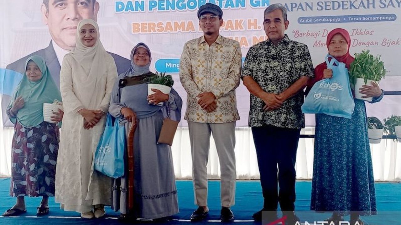 Program Sedekah Sayur yang digagas swasta mendapat apresiasi Ketua MPR RI, Ahmad Muzani, karena dinilai mampu memperkuat ketahanan pangan dan mendorong pola hidup sehat masyarakat.