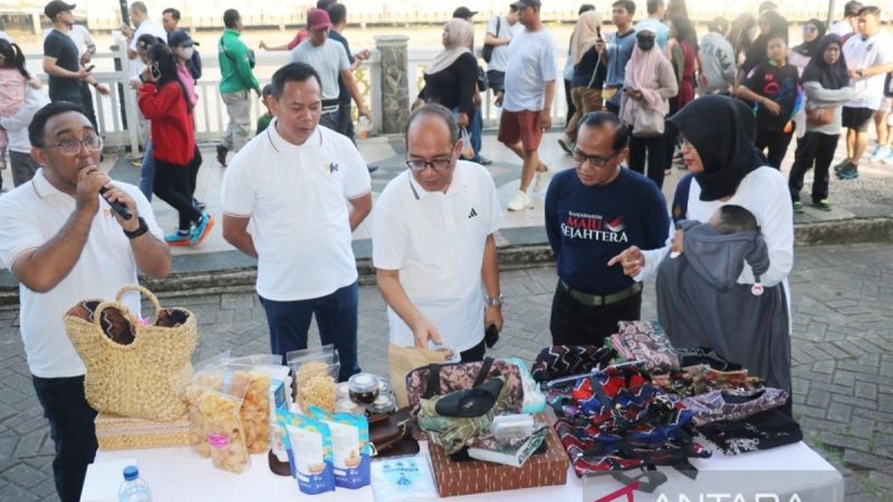 Kantor Wilayah Kemenkum Kalimantan Selatan menggelar acara spesial di CFD Banjarmasin, Minggu (26/4), menghadirkan berbagai Layanan Kekayaan Intelektual langsung kepada masyarakat dalam rangka Hari KI Sedunia 2026.