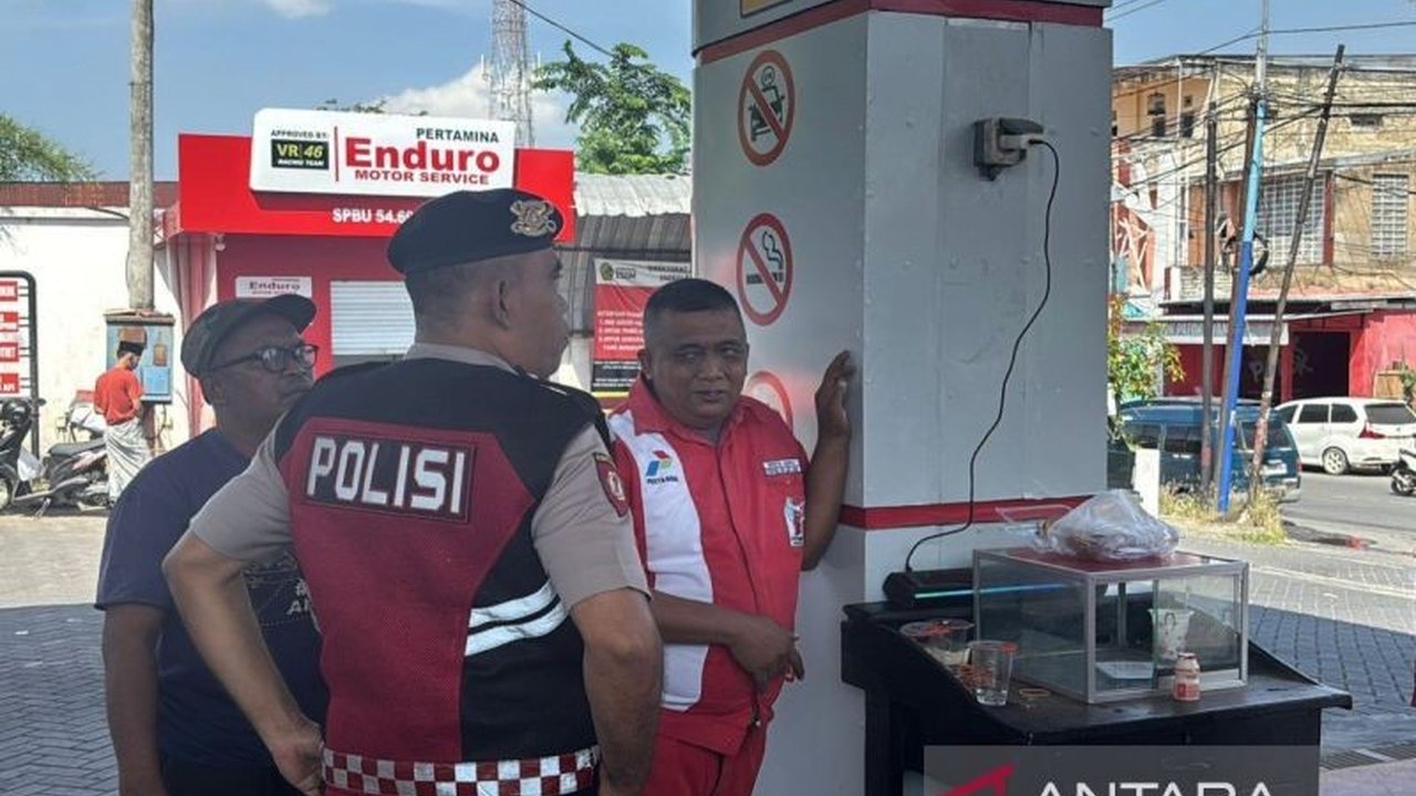 Aparat Polres Pamekasan berhasil menggagalkan penyelewengan BBM bersubsidi jenis solar sebanyak 1.980 liter di wilayah Pasean, Pamekasan, Jawa Timur, mengungkap modus operandi oknum warga yang merugikan negara.
