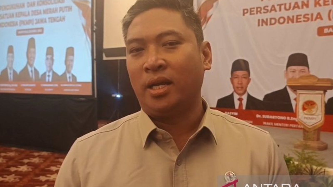 Wakil Menteri Pertanian Sudaryono menyerukan penguatan peran desa dalam mendorong ekonomi inklusif, menegaskan desa sebagai ujung tombak pembangunan nasional yang strategis.