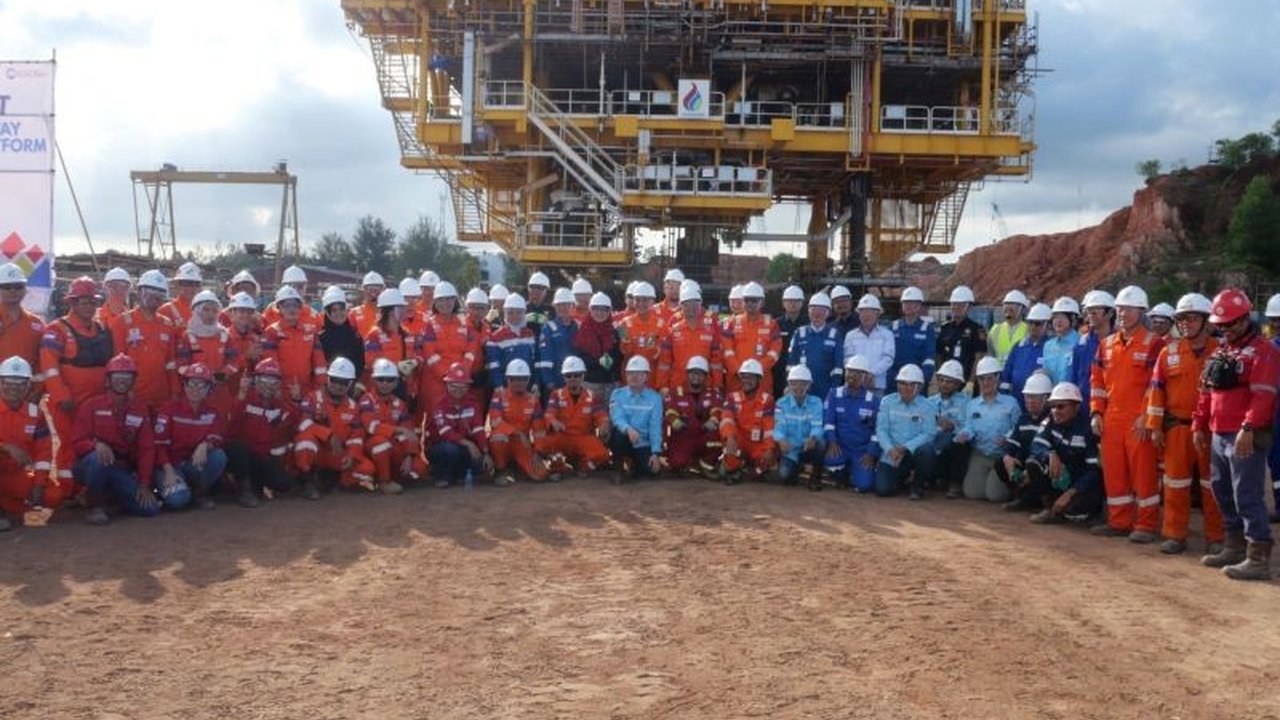 PT Pertamina Hulu Indonesia (PHI) mencatat kinerja positif pada produksi migas triwulan I 2026, melampaui target minyak hingga 122 persen dan gas 104 persen, menegaskan komitmennya terhadap ketahanan energi nasional.