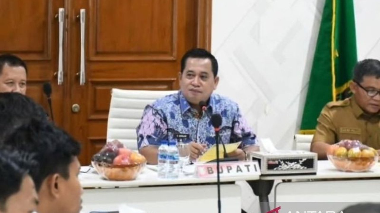 Pemerintah Kabupaten Banyuasin mengambil langkah proaktif dengan membentuk Tim Cegah Karhutla di 153 desa. Inisiatif ini bertujuan mengantisipasi dampak fenomena El Nino 2026 yang berpotensi memicu bencana kabut asap.