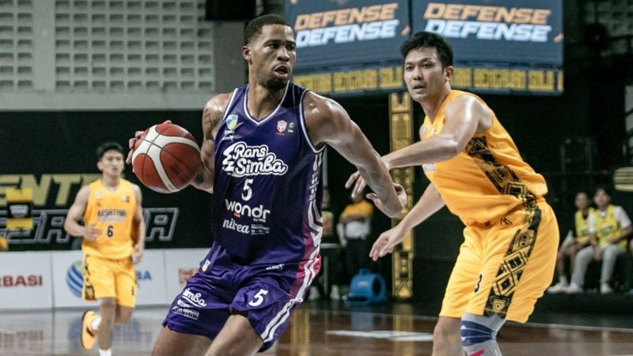 Pelita Jaya Jakarta menyoroti kebangkitan RANS Simba Bogor, dengan Kenyon Joseph Buffen sebagai motor serangan yang patut diwaspadai dalam laga IBL 2026 yang krusial ini.