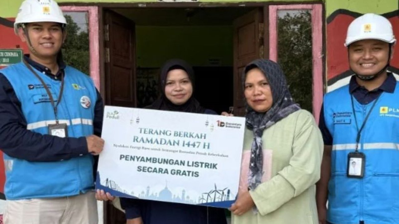 PT PLN (Persero) gencar perluas akses listrik bagi masyarakat prasejahtera dan fasilitas umum, dorong aktivitas ekonomi produktif di Kalimantan Selatan dan Tengah.