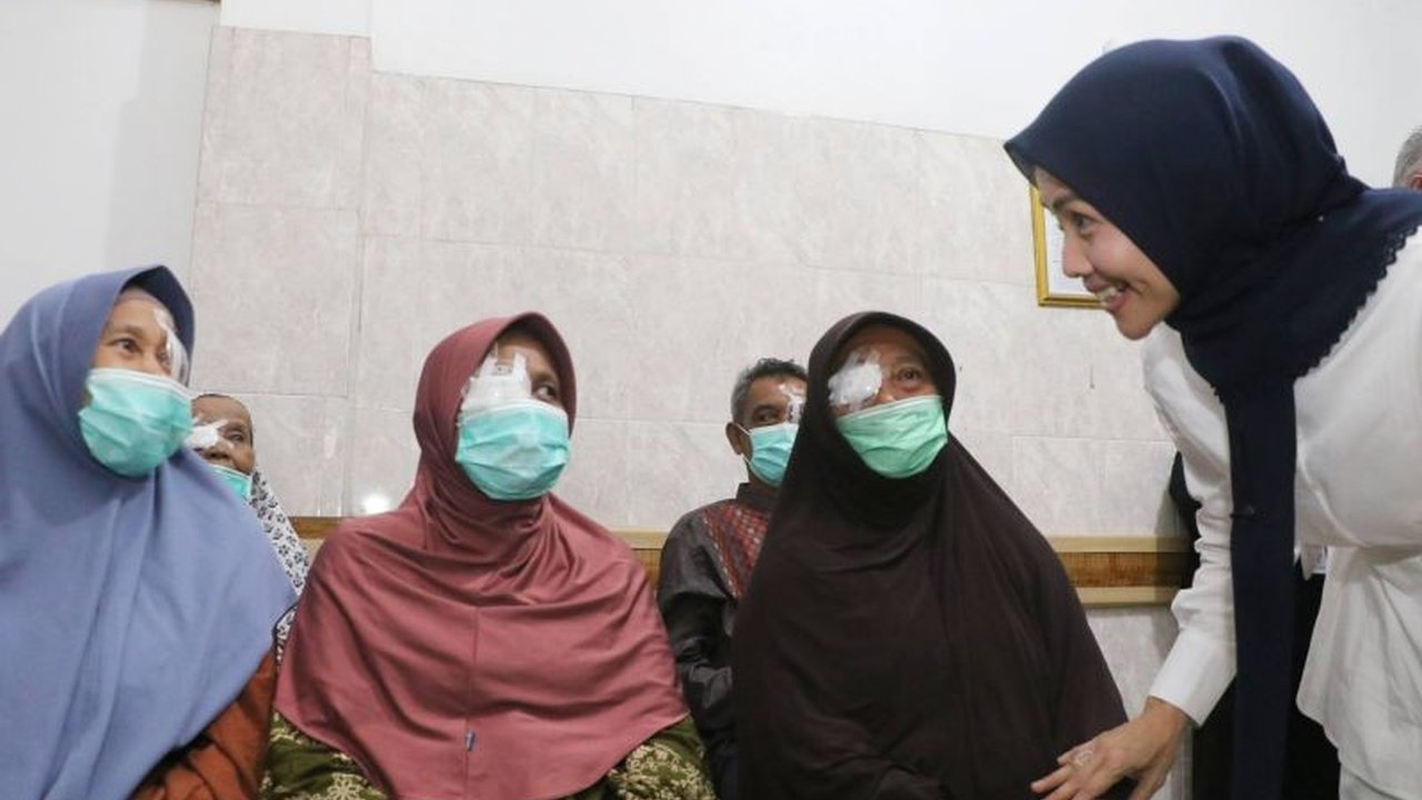 Kemensos dan RSDP Serang sukses menggelar operasi katarak gratis bagi 87 warga Kabupaten Serang, Banten. Program ini memulihkan penglihatan dan meningkatkan kualitas hidup masyarakat.