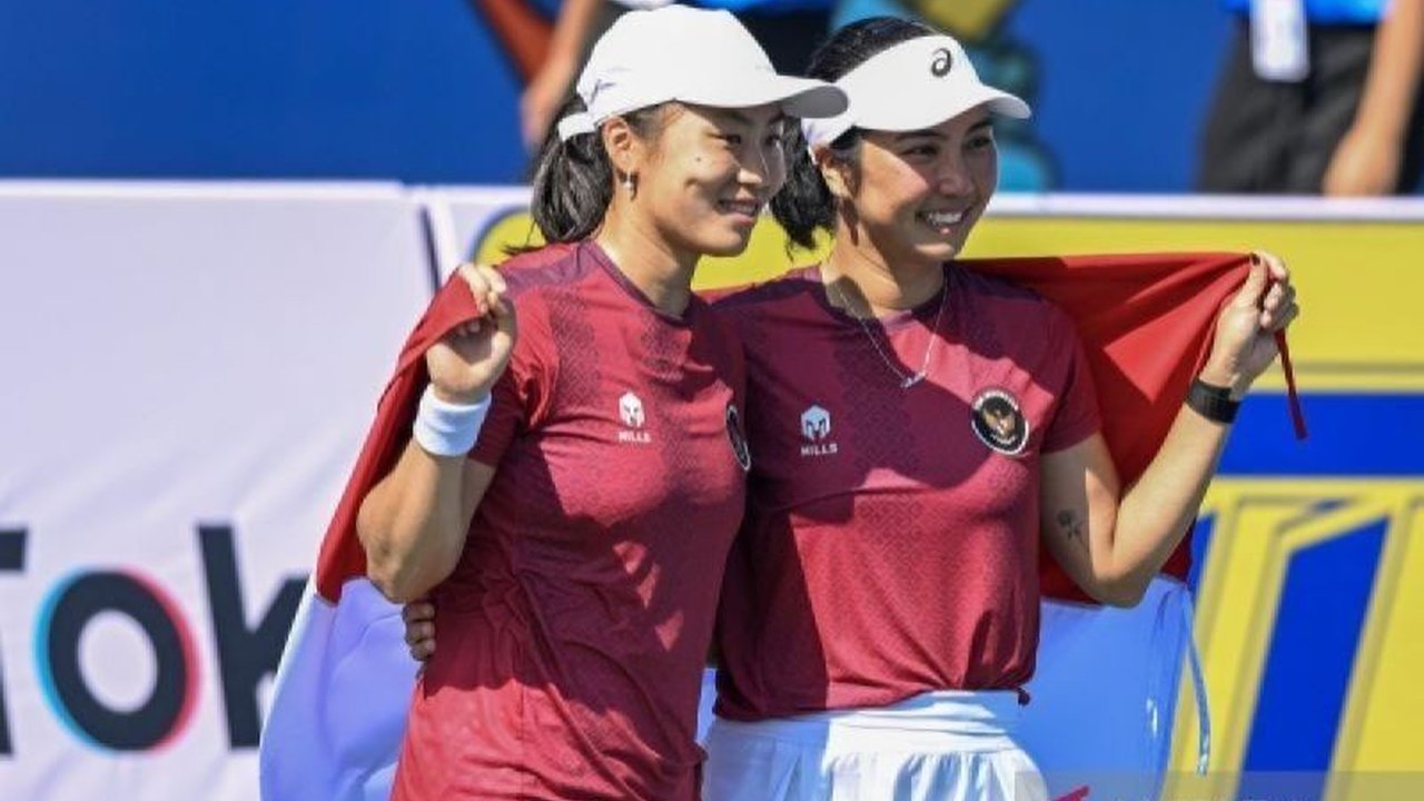 Pasangan ganda putri Indonesia, Janice Tjen/Aldila Sutjiadi, berhasil menembus babak perempat final Madrid Open 2026, menunjukkan performa gemilang di turnamen bergengsi ini dan siap menghadapi tantangan selanjutnya.