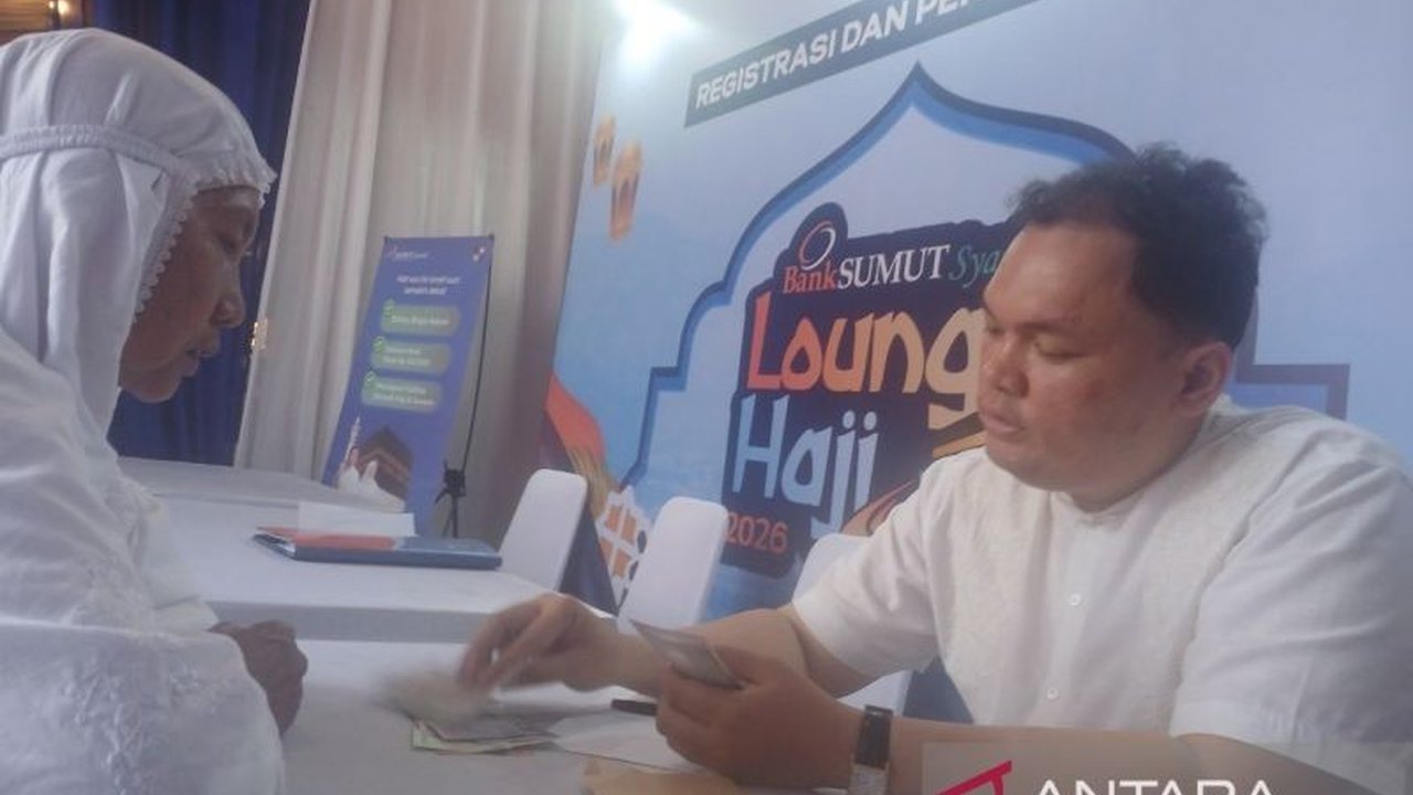 Bank Sumut menyediakan layanan penukaran mata uang Riyal Arab Saudi di Embarkasi Medan, memfasilitasi kebutuhan finansial jemaah calon haji asal Sumatera Utara untuk ibadah haji 2026.