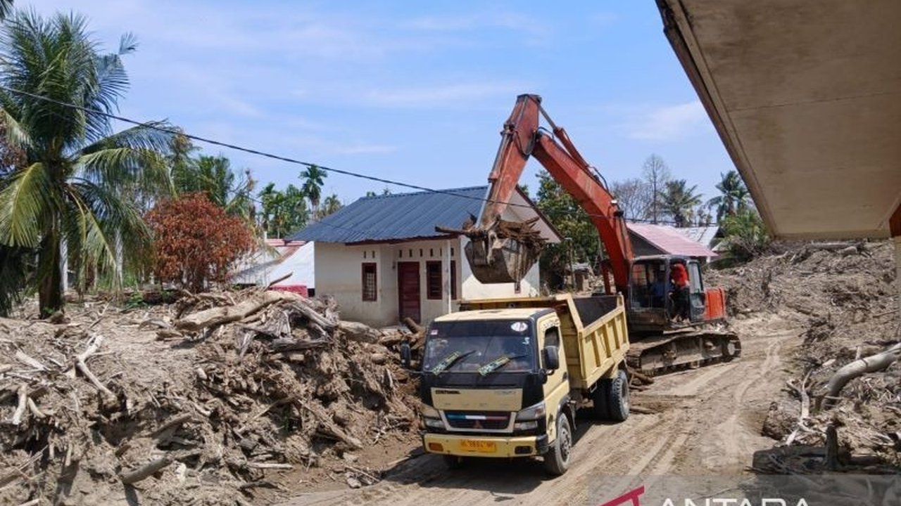 Pemerintah Provinsi Aceh resmi memperpanjang status transisi darurat bencana hidrometeorologi selama 90 hari, langkah ini diambil guna mempercepat proses rehabilitasi dan rekonstruksi di wilayah terdampak.