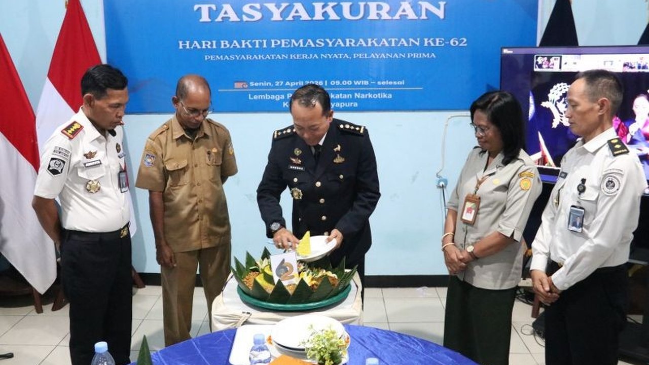 Kantor Wilayah Ditjenpas Papua menegaskan komitmennya untuk menghadirkan sistem Pemasyarakatan Humanis dan Produktif, bertepatan dengan peringatan Hari Bakti Pemasyarakatan ke-62. Simak upaya Ditjenpas Papua dalam memberikan pelayanan prima dan berdampak.