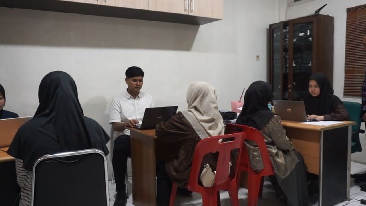 Polresta Banda Aceh menetapkan dua tersangka baru dalam kasus penganiayaan balita di Daycare Baby Preneur, sehingga total ada tiga pengasuh yang terlibat. Penyelidikan kasus penganiayaan balita daycare Aceh ini terus bergulir dan mengungkap fakta baru.