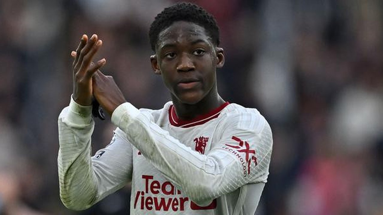 Sebagai salah satu klub yang memiliki akademi pemain muda terbaik di Eropa, Manchester United telah banyak mengorbitkan para alumnus akademinya untuk bermain di tim senior. Seperti pada musim
