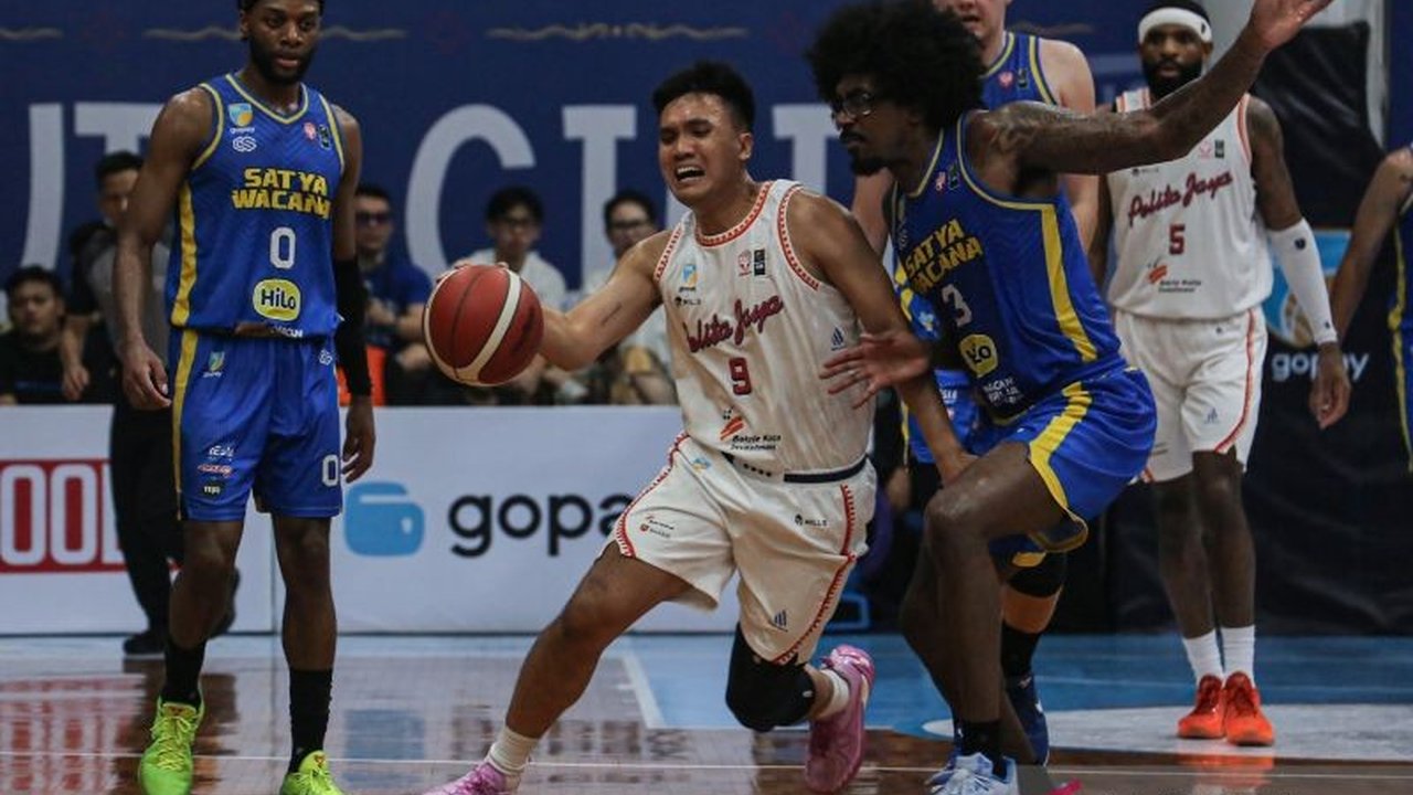 Pelatih Satya Wacana Salatiga Jerry Lolowang menegaskan timnya telah berjuang maksimal meredam Pelita Jaya Jakarta dalam laga IBL, meskipun harus mengakui keunggulan lawan dengan skor 46-68. Bagaimana strategi Satya Wacana menghadapi raksasa IBL?