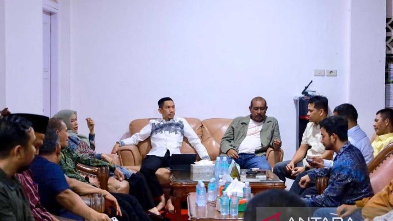 Pemerintah Kabupaten Aceh Barat bersama DPRK bersepakat untuk memperpanjang status Perpanjangan PPPK Aceh Barat hingga tahun 2027, di tengah tantangan anggaran dan komitmen terhadap nasib pegawai.