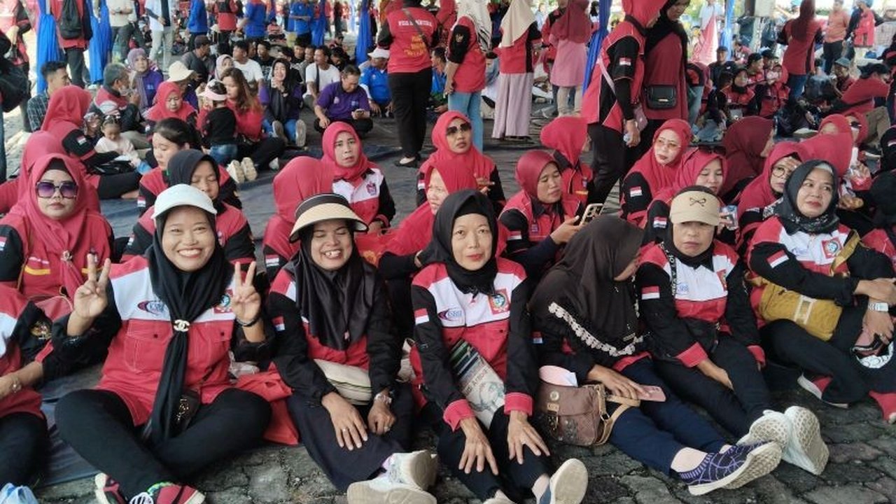 Polrestabes Palembang memberikan layanan kesehatan gratis untuk ribuan buruh yang merayakan May Day 2026. Inisiatif ini bertujuan memastikan kondisi fisik prima para pekerja selama aksi. Simak selengkapnya mengenai **Layanan Kesehatan Gratis Polrestabes P