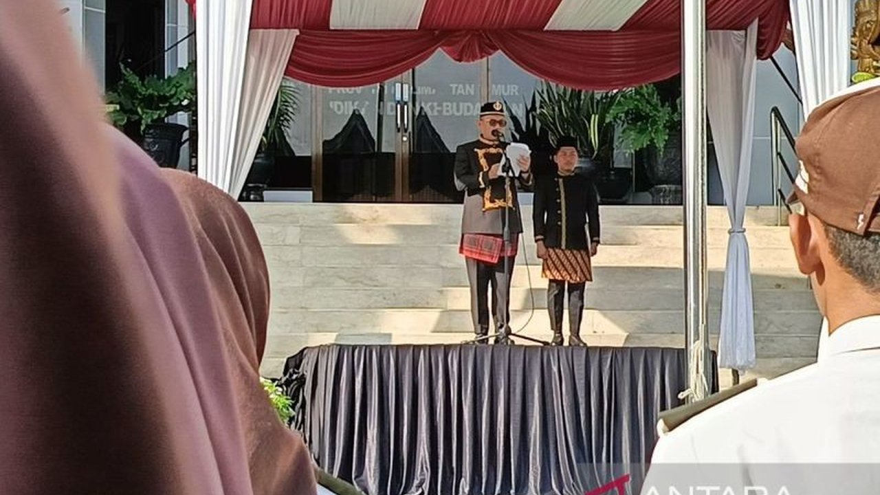 Pemerintah Provinsi Kalimantan Timur (Kaltim) memastikan keberlanjutan pemberian Insentif Guru Non-ASN Kaltim sebesar Rp500 ribu per bulan, menunjukkan komitmen terhadap kesejahteraan pendidik.