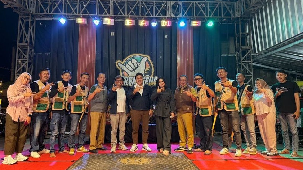 Kemenekraf Perkuat Seni Budaya Sunda melalui program Akselerasi Kreatif (AKTIF) Musik, memfasilitasi musisi lokal Bandung untuk produksi video klip dan pengelolaan hak kekayaan intelektual. Simak bagaimana program ini mendorong ekonomi kreatif daerah!