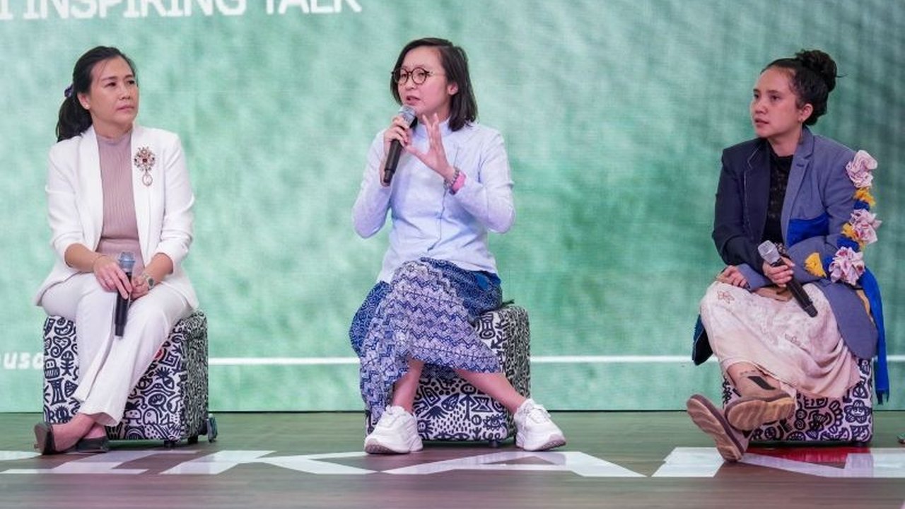 Wakil Menteri Ekonomi Kreatif Irene Umar menyoroti vitalnya peran perempuan industri kreatif dalam membentuk arah dan nilai ekonomi, serta mendorong pertumbuhan ekonomi nasional.