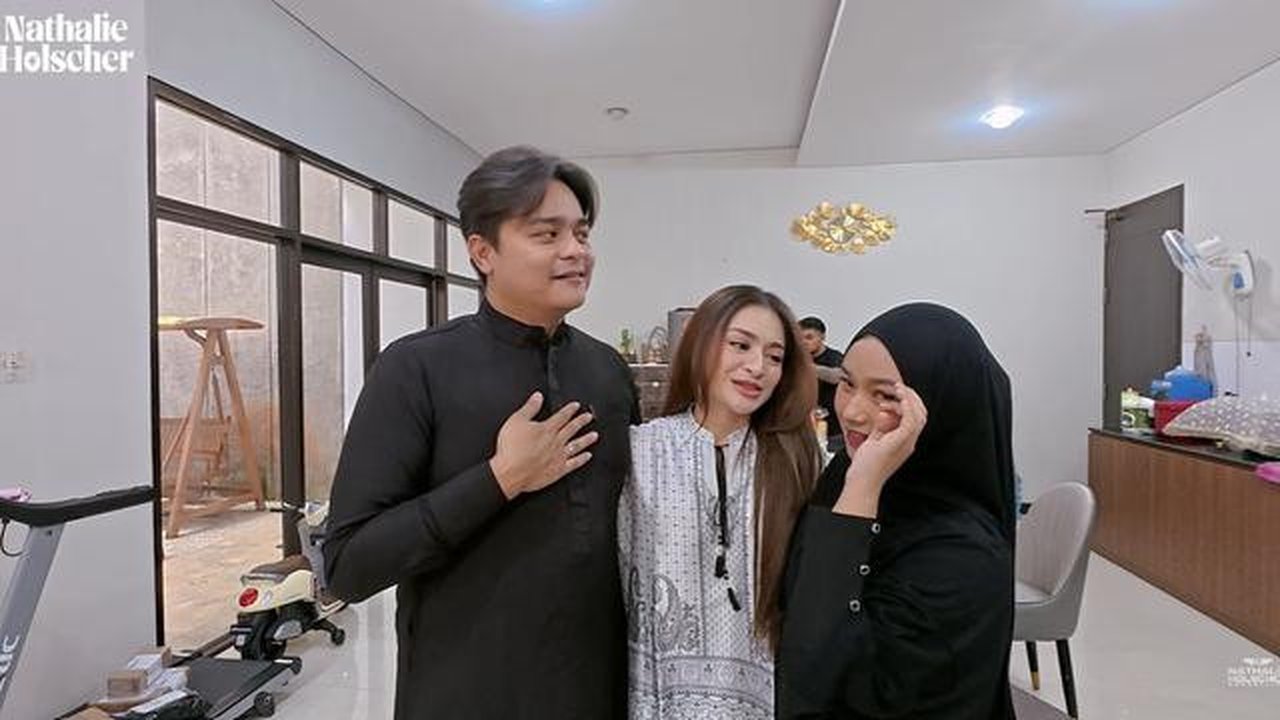 Ruang Makan dan Dapur Rumah Nathalie Holscher (youtube.com/@NathalieHolscher)