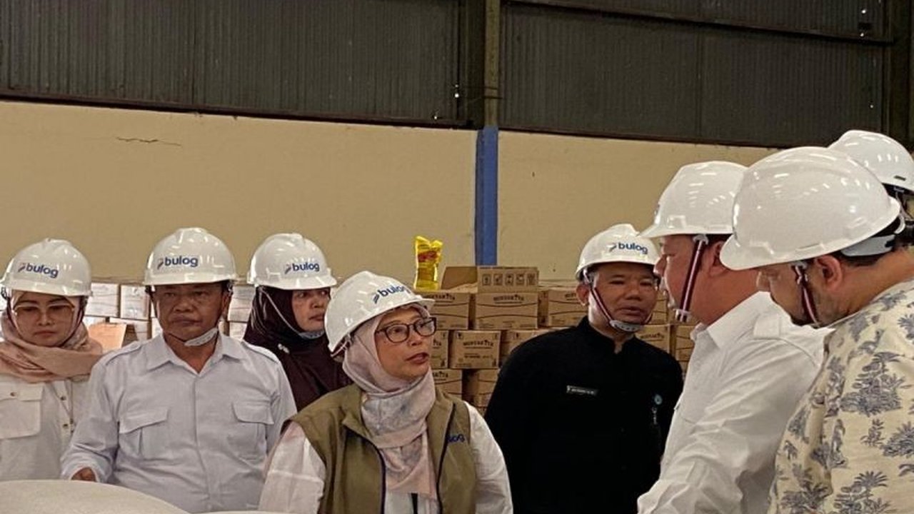 Perum Bulog menjamin ketersediaan Stok Beras Jateng Aman hingga akhir 2026, siap penuhi bantuan pangan dan SPHP. Masyarakat tak perlu khawatir kelangkaan di tengah kondisi global.