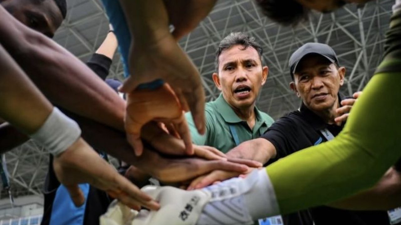 Pelatih Persela Lamongan, Bima Sakti, menegaskan ambisi timnya untuk menutup kompetisi Pegadaian Championship 2025-2026 dengan kemenangan di laga terakhir, sekaligus menatap musim baru.