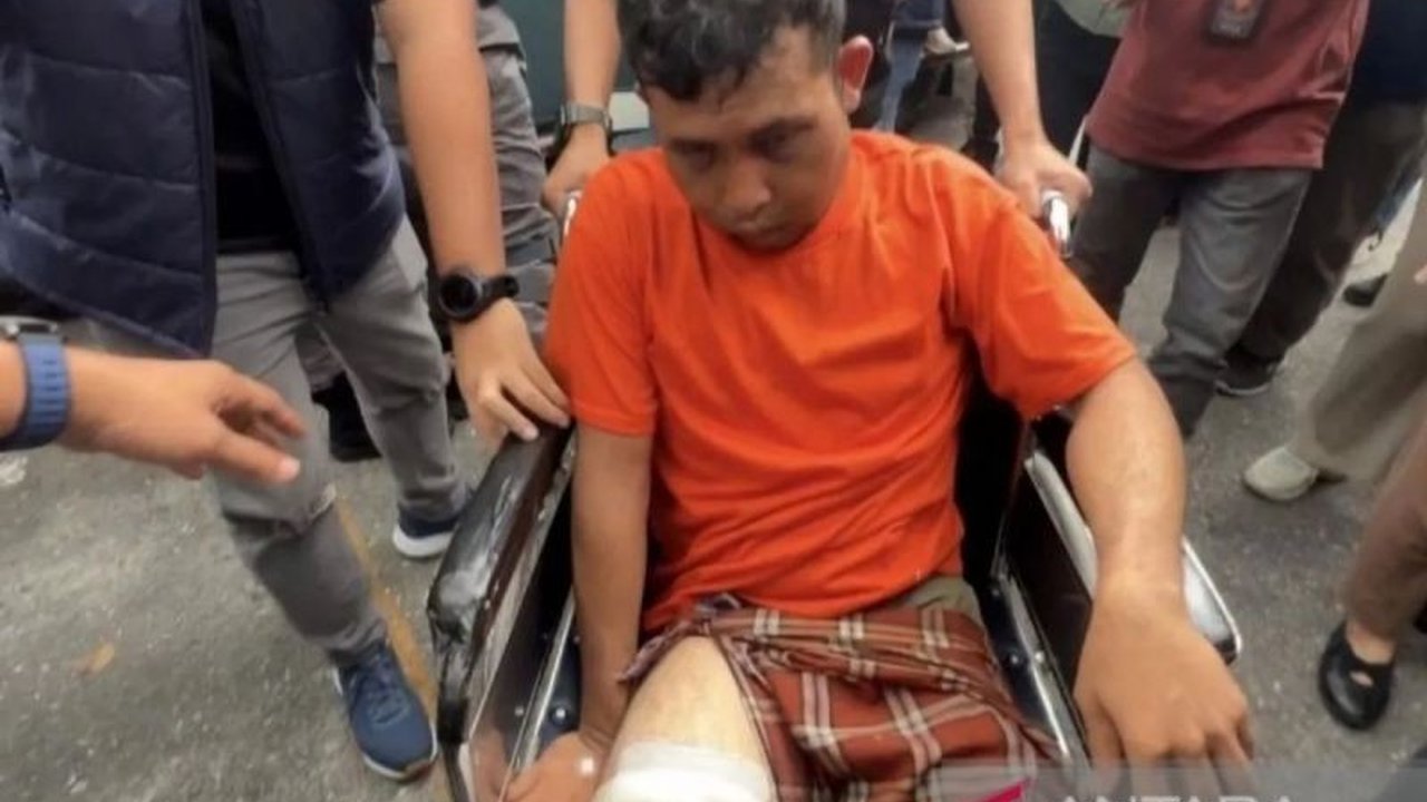 Polisi Tangkap Pelaku Pembunuhan Pekanbaru. Empat orang ditangkap terkait kasus pembunuhan seorang wanita di Rumbai, Pekanbaru, termasuk menantu korban sebagai otak pelaku kejahatan.