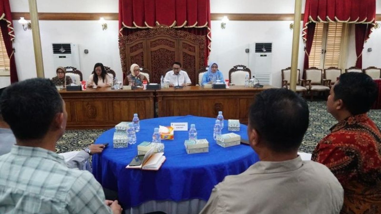 Plt Bupati Pati Risma Ardhi Chandra mengusulkan pencabutan izin operasional permanen pondok pesantren di Tlogowungu setelah kasus kekerasan seksual, demi perlindungan santri.