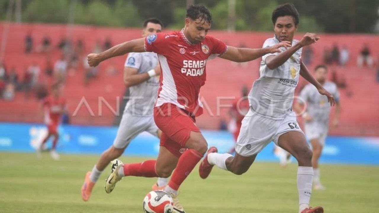 Kekalahan 0-1 dari Dewa United memastikan Semen Padang degradasi ke Liga Championship, mengakhiri perjuangan mereka di Super League musim ini.