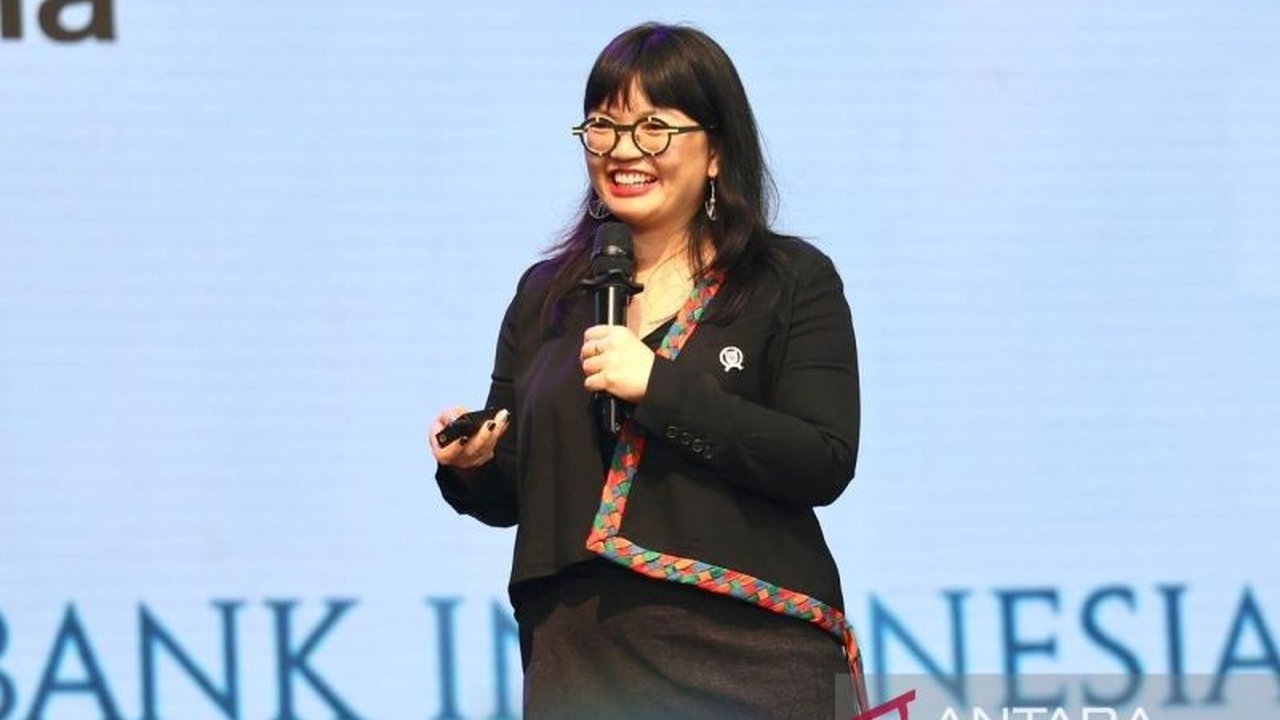 Wakil Menteri Pendidikan Tinggi, Sains, dan Teknologi Stella Christie menekankan pentingnya berpikir kritis bagi generasi muda Indonesia untuk menghadapi disrupsi AI dan memenangkan kompetisi global.