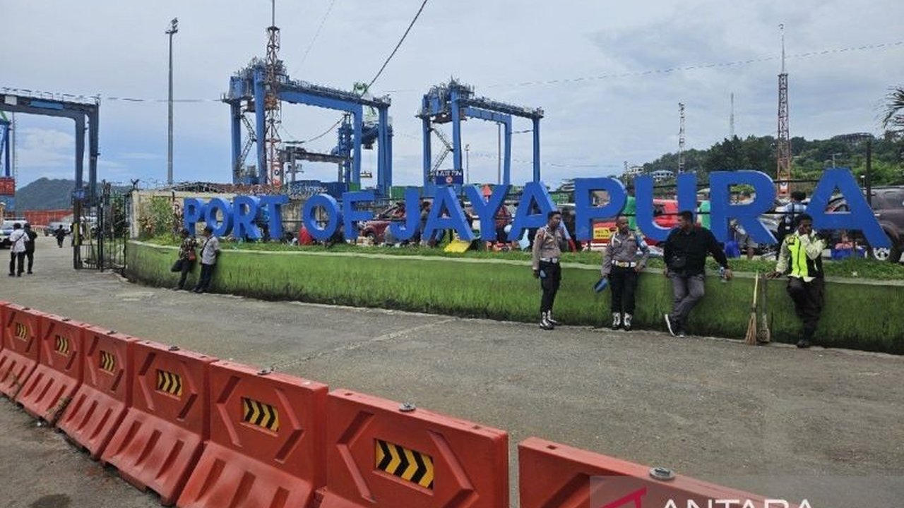 Ekspor Papua Maret 2026 didominasi kayu dan produk kayu, namun nilai total ekspor turun drastis dibanding bulan sebelumnya. Ketergantungan pada nonmigas tinggi, dengan Australia sebagai pasar utama.