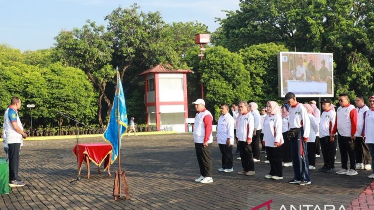 Pengurus Dekopinda Kota Bekasi periode 2025-2030 resmi dilantik, mengemban misi penting untuk memperkuat Koperasi Merah Putih (KMP) sebagai motor penggerak ekonomi rakyat di Kota Bekasi.