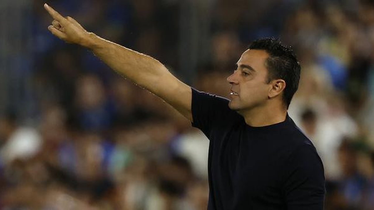 Pelatih Barcelona, Xavi Hernandez tercatat menjadi pelatih termuda keempat pada Liga Champions 2023/2024. Saat ini juru taktik yang mulai menangani Blaugrana sejak awal musim 2021/2022 mengin