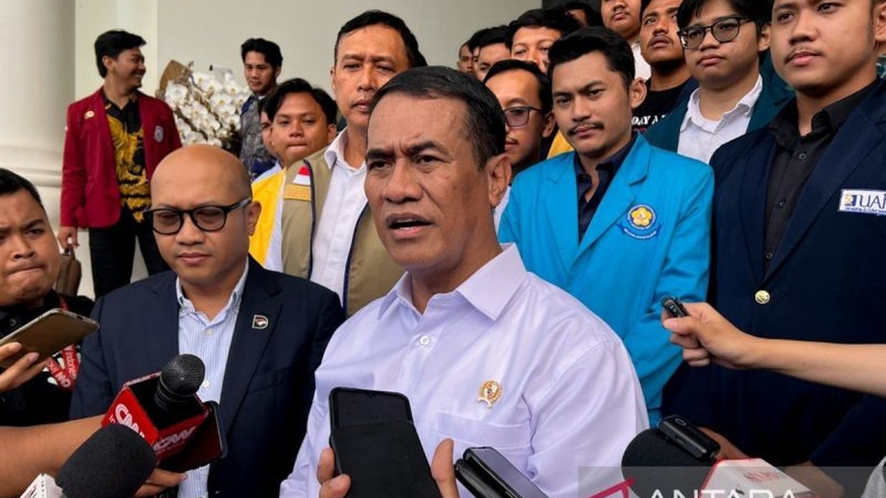 Badan Pangan Nasional (Bapanas) menegaskan **bantuan pangan stimulus ekonomi** krusial untuk menjaga konsumsi rumah tangga, memperkuat daya beli masyarakat, serta mendorong pertumbuhan ekonomi nasional.