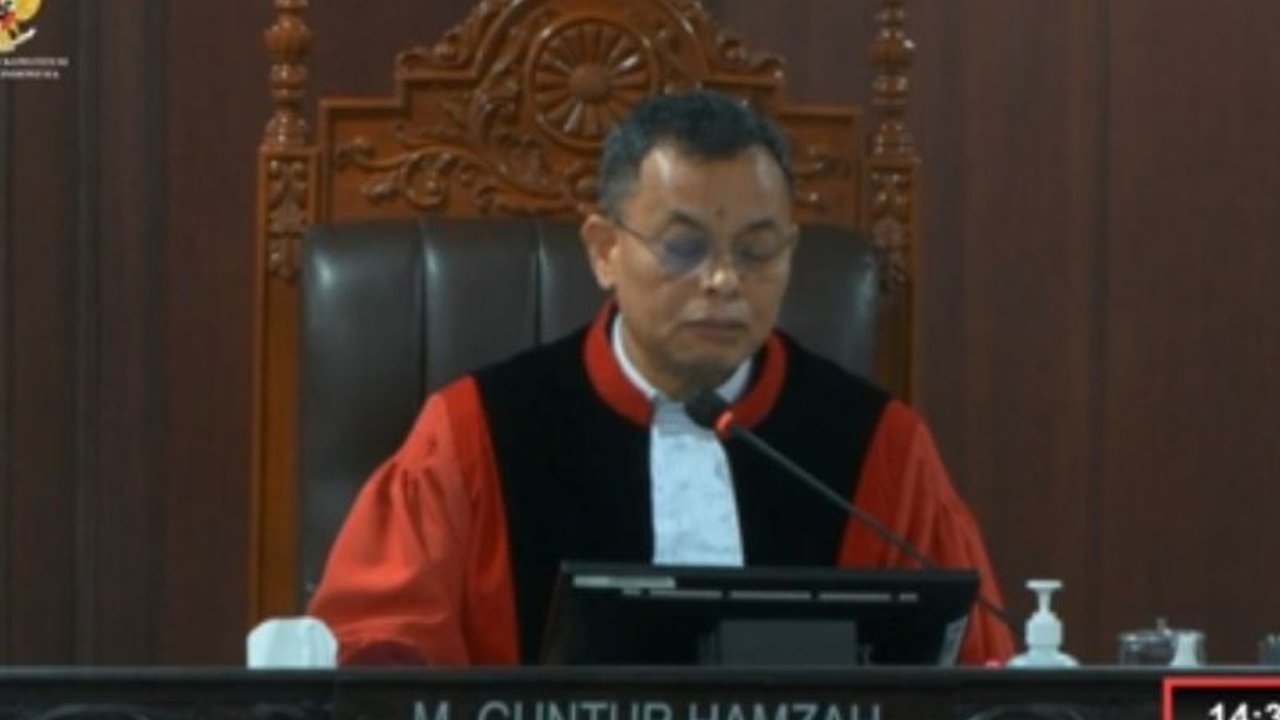 Mahkamah Konstitusi meminta pemohon Nico Indra Sakti merapikan gugatan uji materiil UU Perkawinan Nomor 1 Tahun 1974 karena dinilai kurang jelas dan sulit dipahami, terutama terkait tafsir perikatan dan perjanjian.