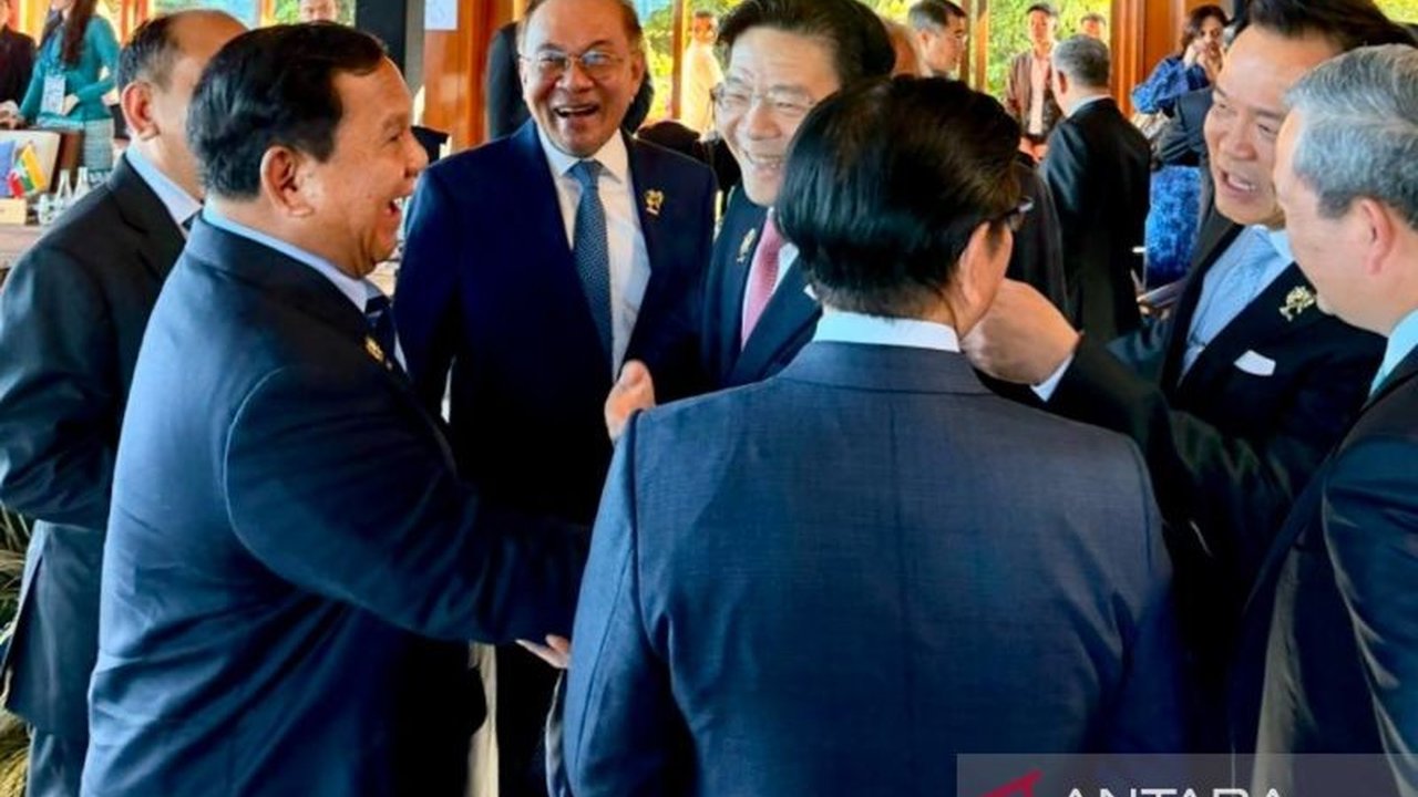 Dalam KTT ASEAN ke-48 di Cebu, Filipina, Presiden Prabowo Subianto menegaskan dukungan kuat Indonesia terhadap perundingan damai Kamboja-Thailand serta situasi di Myanmar, menyoroti pentingnya dialog untuk stabilitas kawasan.