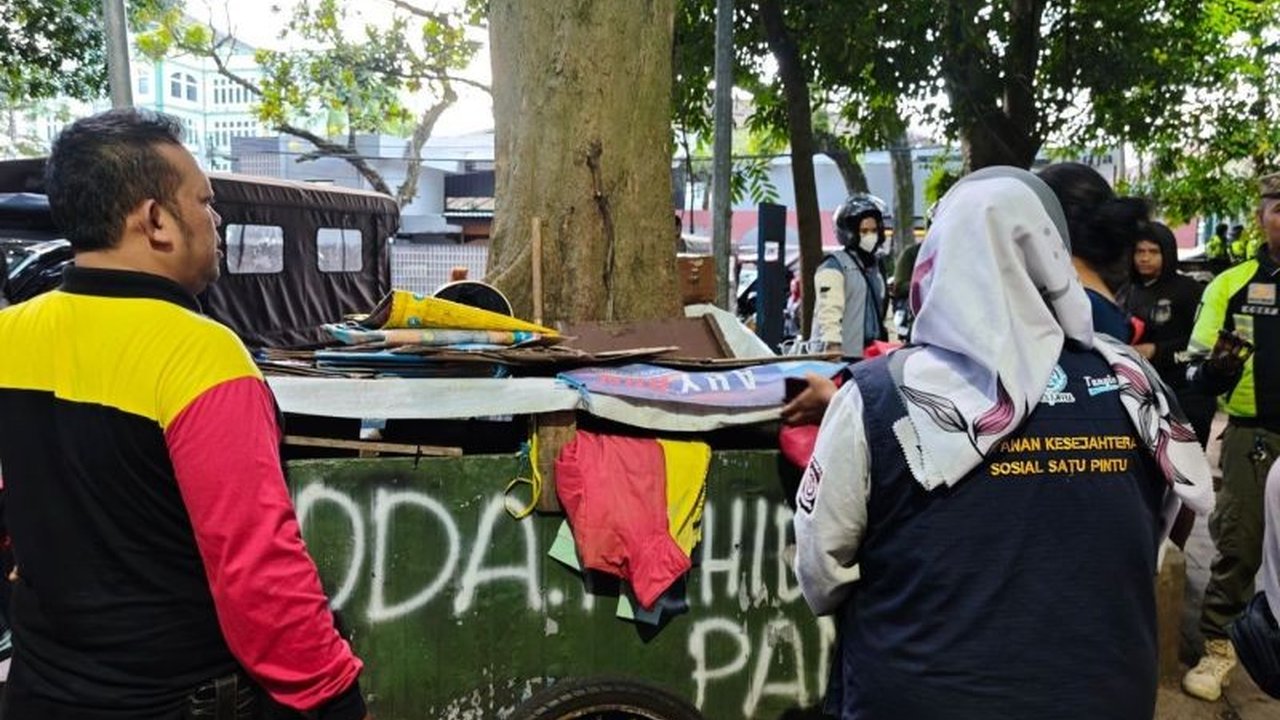 Dinas Sosial Kota Bandung terus berupaya memperkuat Penanganan PMKS dengan program rehabilitasi sosial terintegrasi, termasuk optimalisasi rumah singgah, demi pemulihan sosial yang komprehensif.