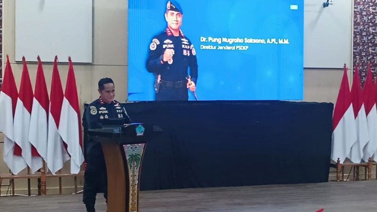 Kementerian Kelautan dan Perikanan (KKP) berhasil menyelamatkan kerugian negara mencapai Rp16 triliun dari praktik illegal fishing selama 2020-2025, dengan kebijakan baru yang menguntungkan nelayan.