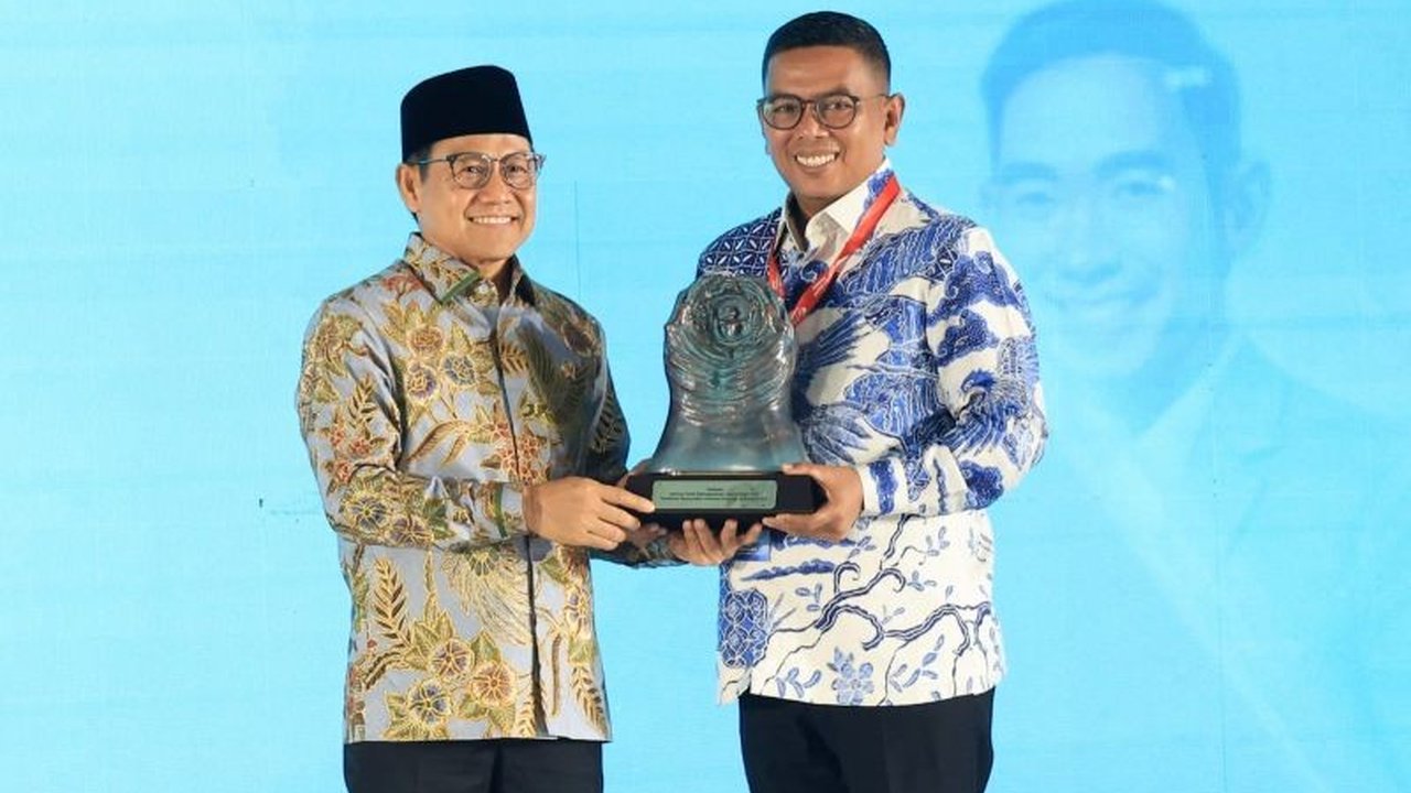 Gubernur Banten Andra Soni optimistis meningkatkan cakupan BPJS Ketenagakerjaan Banten hingga 65 persen pada tahun 2030, melindungi jutaan pekerja dari risiko ekonomi.