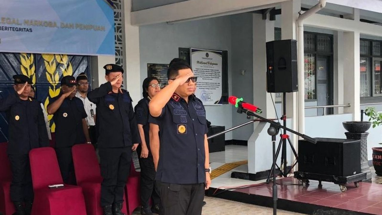Kantor Wilayah Ditjenpas Maluku menegaskan komitmen kuat untuk memberantas peredaran barang terlarang di lapas, termasuk handphone ilegal, narkotika, dan pungutan liar, demi menjaga integritas institusi.
