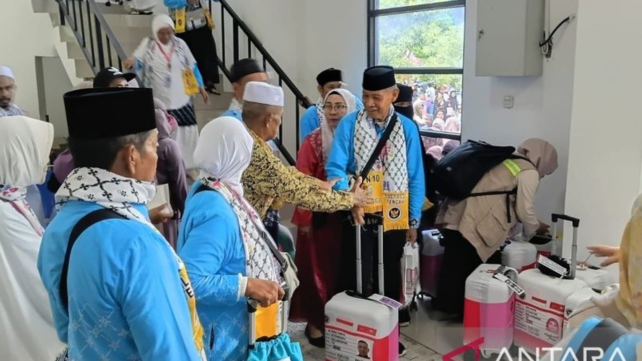 Kantor Kementerian Agama (Kemenag) Kabupaten Sigi mengingatkan 100 jamaah calon haji asal Sigi untuk menjaga kekompakan dan kesehatan demi kelancaran ibadah haji di Tanah Suci.