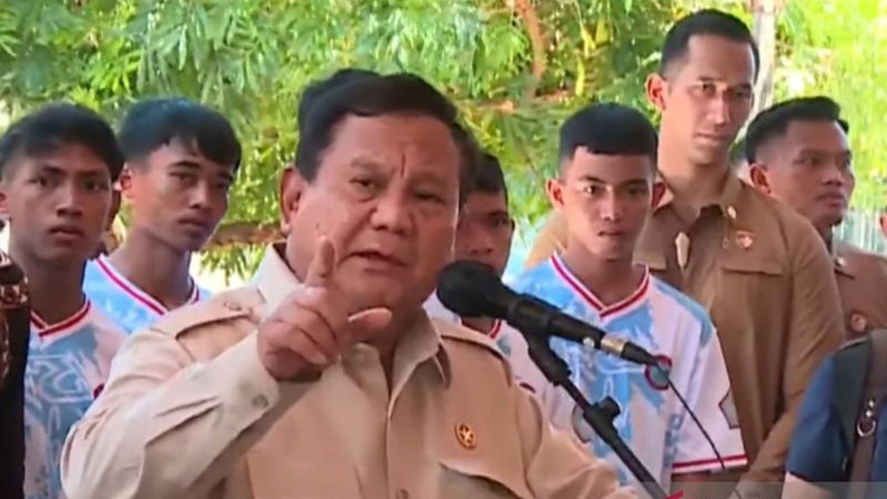 Presiden Prabowo Subianto menargetkan peresmian 1.386 Desa Nelayan Merah Putih di seluruh Indonesia pada Desember 2026. Upaya ini menjadi langkah besar pemerintah dalam meningkatkan kesejahteraan nelayan secara merata.