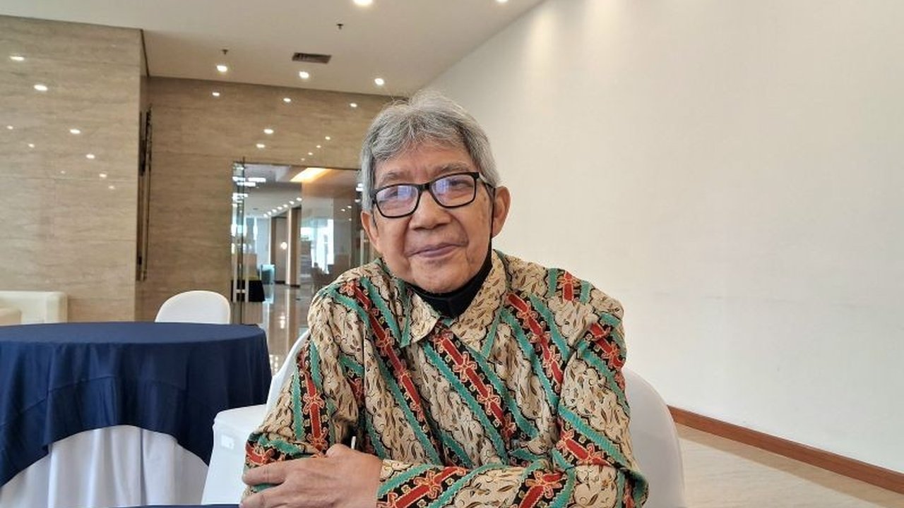 Pengurus Persatuan Wredatama Republik Indonesia (PWRI) Andreas Anugerah mengajak lansia untuk tetap berdaya dan produktif. Ia menekankan pentingnya peran sosial dalam komunitas serta inspirasi dari budaya Jepang yang menghargai senior, mendorong kesadaran
